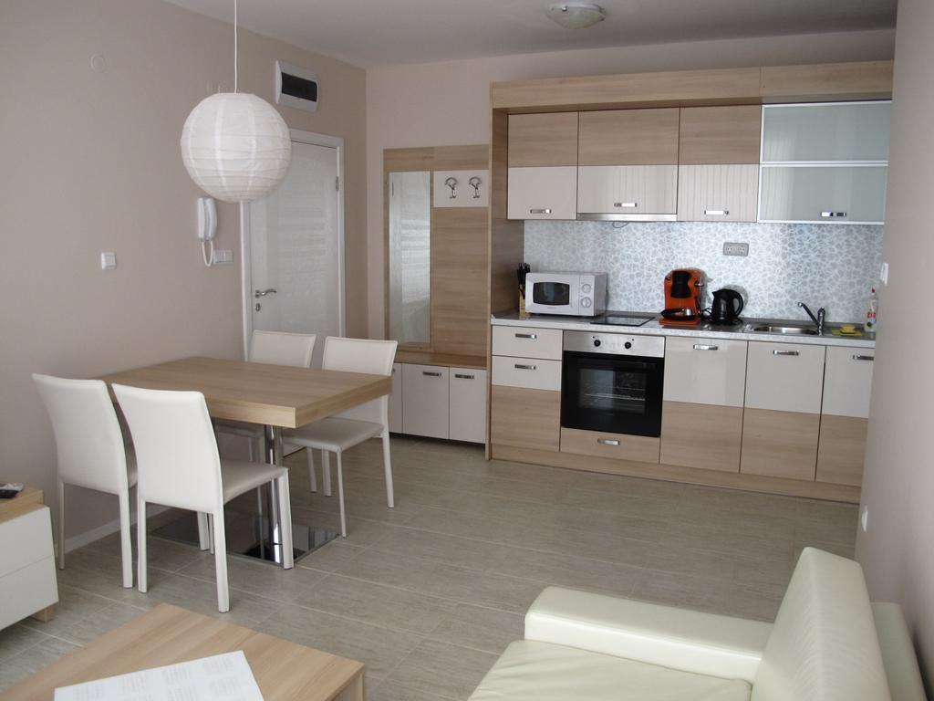 Nedev'S Apartments In Kavatsi Area Sozopol Ruang foto
